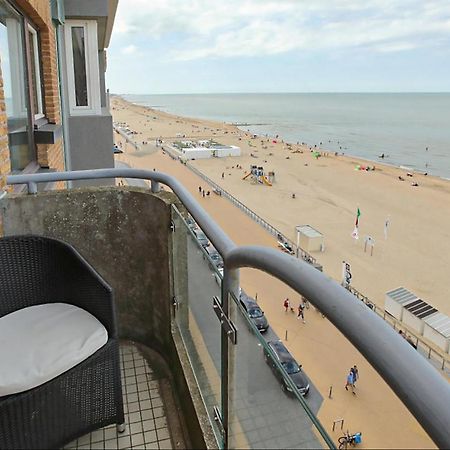 Amazing Apartment In Oostende With House Sea View Exterior photo