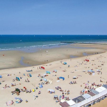 Amazing Apartment In Oostende With House Sea View Exterior photo