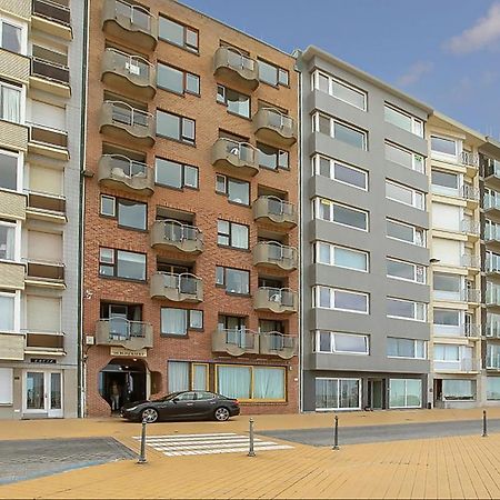 Amazing Apartment In Oostende With House Sea View Exterior photo